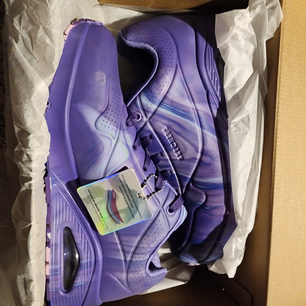 Skecher UNO